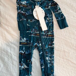 NWT little sleepies polar express train zippy 6-12 months